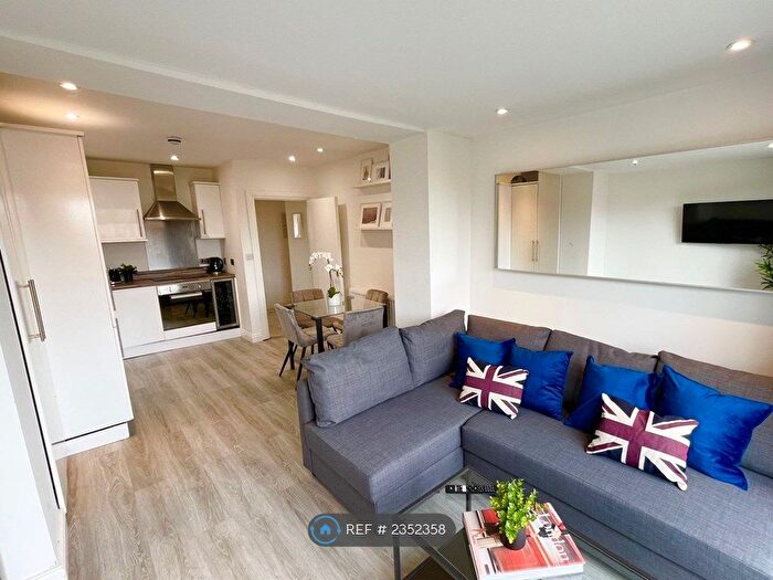 2 Bedroom Flat To Rent In Spa Road, London, SE16