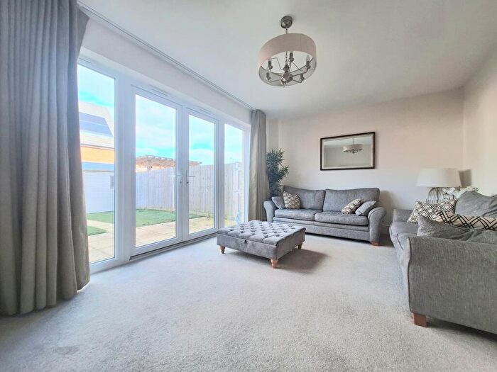 4 Bedroom House To Rent In Emmeline Avenue, Ebbsfleet, DA10