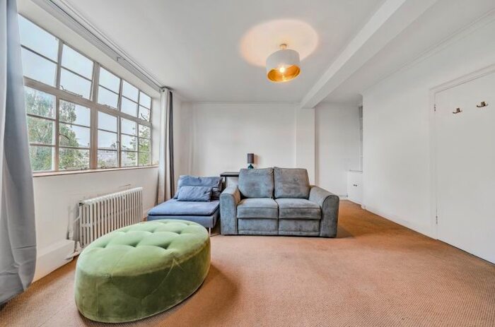 2 Bedroom Flat To Rent In Ladbroke Grove, London, W11