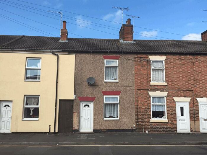 2 Bedroom House To Rent In Cross Street, Burton Upon Trent, DE14