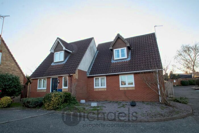 2 Bedroom Semi-Detached Bungalow To Rent In Belmont Place, Colchester, CO1