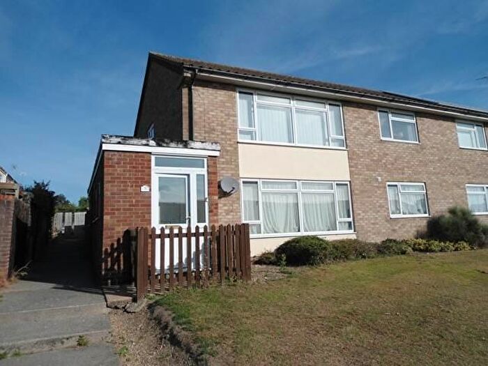 3 Bedroom Flat To Rent In Hamlet Drive, Colchester, Essex, CO4