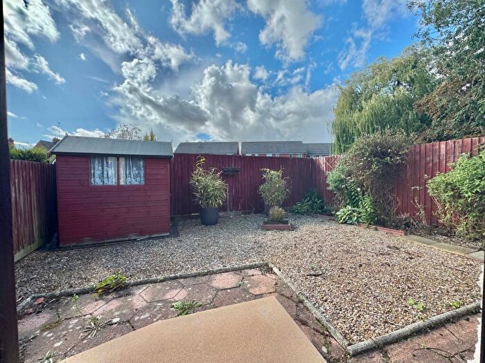 2 Bedroom Semi-Detached Bungalow For Sale In Moorbrooke, Hartshill, CV10