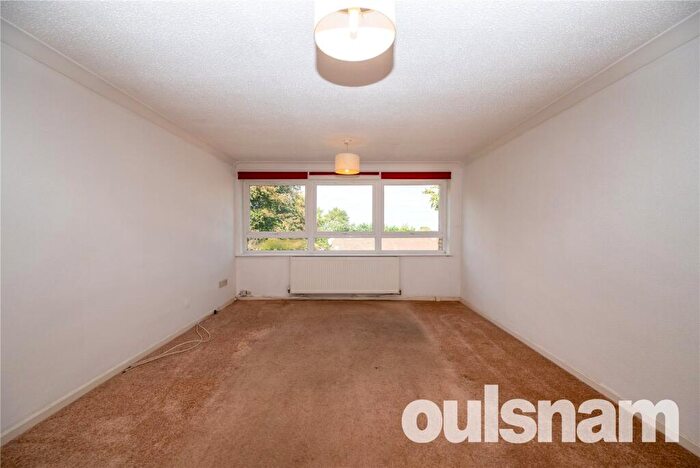 2 Bedroom Apartment To Rent In Coppice Road, Birmingham, West Midlands, B13