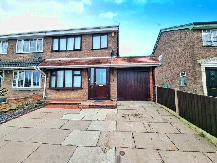 3 Bedroom Semi-Detached House To Rent In Webster Avenue, Stoke-On-Trent, Staffordshire, ST3