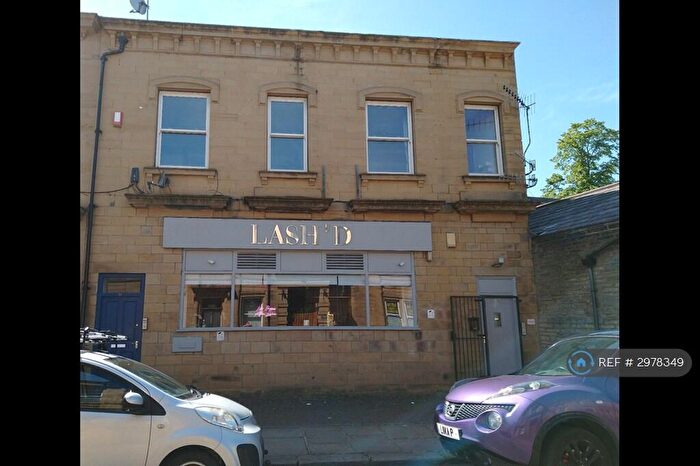 2 Bedroom Flat To Rent In Clare Road, Halifax, HX1