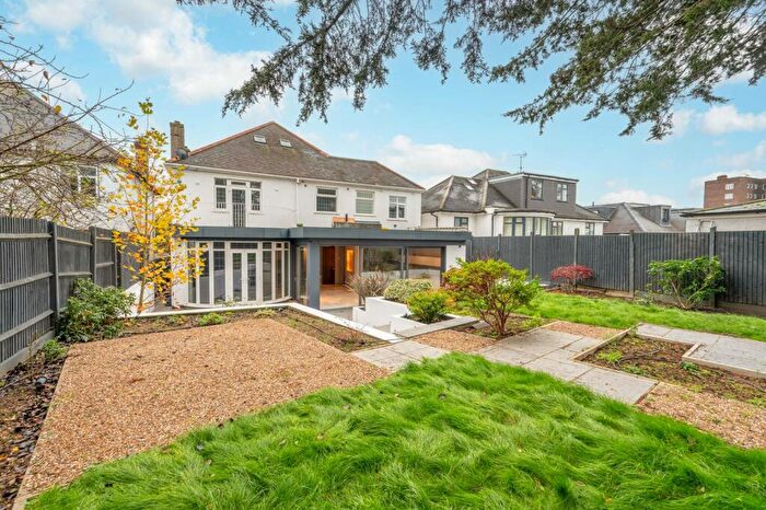 5 Bedroom Detached House To Rent In Alexander Avenue, Willesden, London, NW10