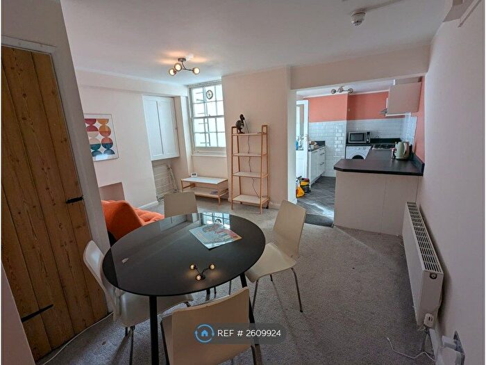 1 Bedroom Flat To Rent In College Road, Brighton, BN2