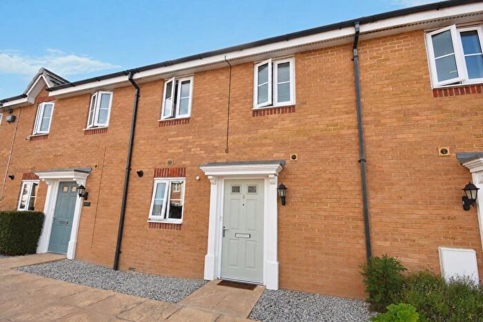 3 Bedroom Terraced House For Sale In Crossway, Broadstairs, CT10