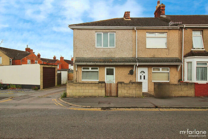 1 Bedroom Maisonette To Rent In St Marys Grove, Ferndale, Swindon, SN2