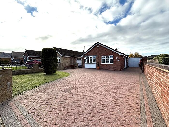3 Bedroom Detached Bungalow For Sale In Tithebarn Road, Rugeley, WS15