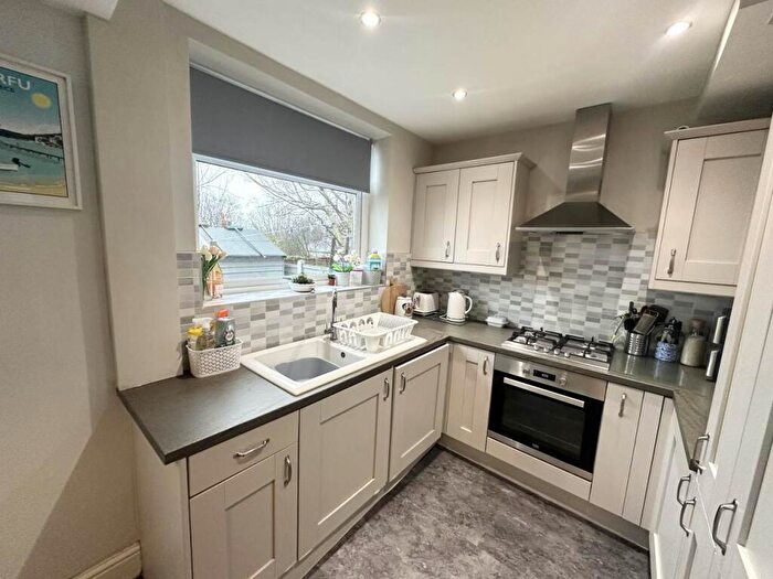 3 Bedroom House To Rent In Vesper Way, Kirkstall, Leeds, LS5