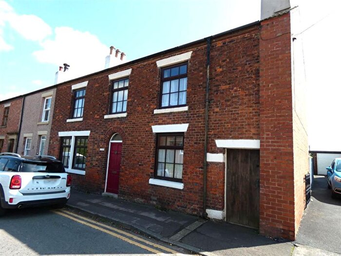 4 Bedroom End Of Terrace House For Sale In Preston Old Road, Preston, PR4