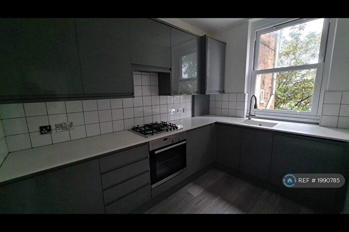 2 Bedroom Flat To Rent In Hoxton Street, London, N1