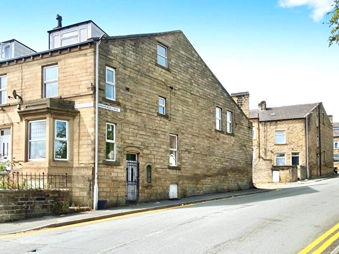 5 Bedroom End Of Terrace House For Sale In Highfield Lane, Keighley, West Yorkshire, BD21