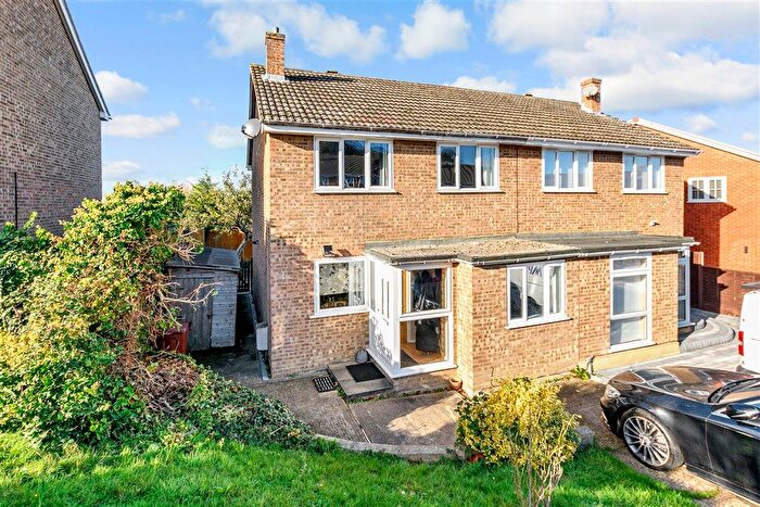 4 Bedroom Semi Detached House For Sale In Hale Road, Cliffe Woods, Rochester, Kent, ME3