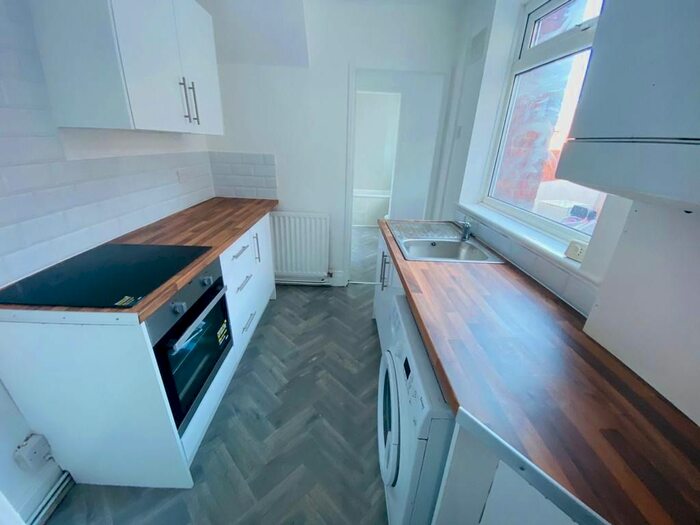 2 Bedroom Flat To Rent In Leighton Street, South Shields, NE33