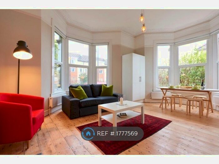 3 Bedroom Flat To Rent In Ashley Down Road, Bristol, BS7
