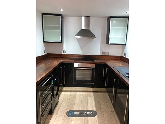 1 Bedroom Flat To Rent In High Street, Great Dunmow, CM6