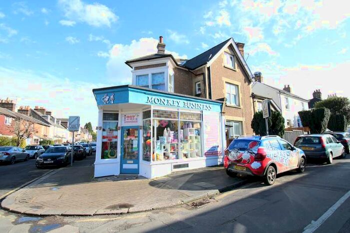 2 Bedroom Flat To Rent In Reigate, Surrey, RH2