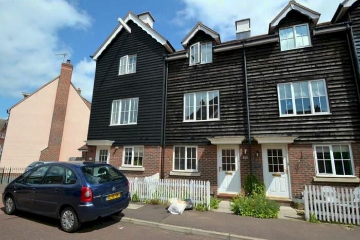 4 Bedroom Property To Rent In Admirals Walk, Wivenhoe, Colchester, CO7
