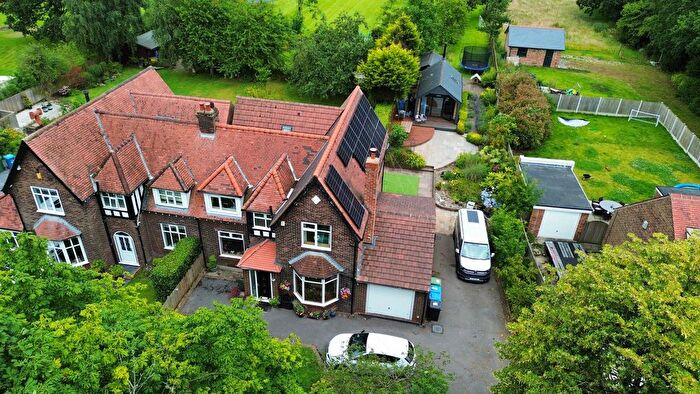 4 Bedroom Semi-Detached House To Rent In Holcroft Lane, Culcheth, WA3