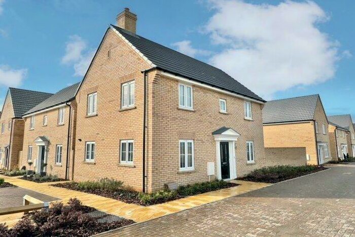 3 Bedroom Property To Rent In Forsythia Road, Ely, CB6