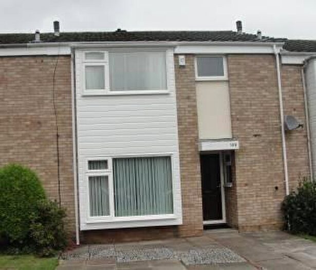 4 Bedroom Private Hall To Rent In Greenwood Court, Upper Holly Walk, Leamington Spa, CV32