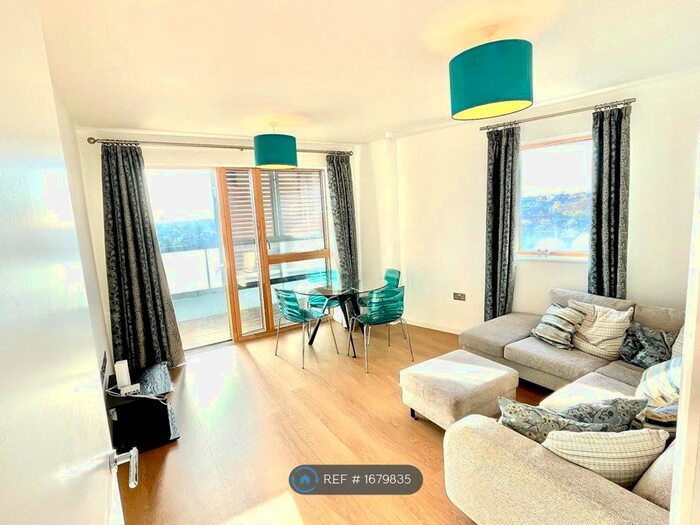 2 Bedroom Flat To Rent In Albert Road, London, NW6