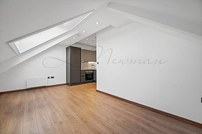 1 Bedroom Flat To Rent In Harvest Lane, Thames Ditton, KT7