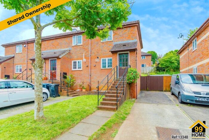 1 Bedroom End Of Terrace House For Sale In Gayler Close, Bletchingley, Surrey, RH1