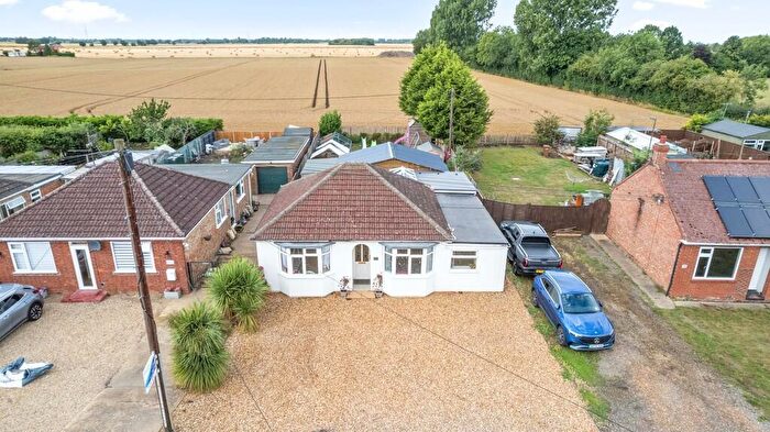 4 Bedroom Detached Bungalow For Sale In Smeeth Road, Marshland St James, Wisbech, Norfolk, PE14