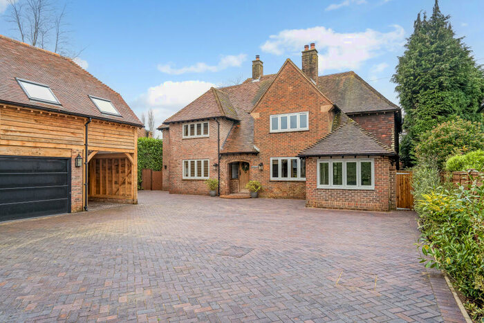 6 Bedroom Detached House For Sale In West Broyle Drive, Chichester, PO19