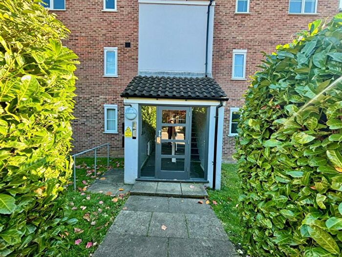 2 Bedroom Apartment To Rent In Rose Valley, Brentwood, CM14
