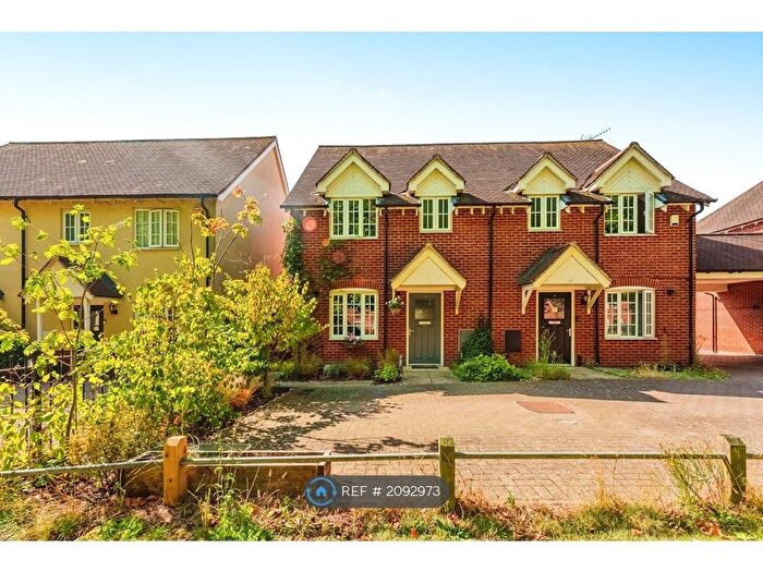 3 Bedroom Semi-Detached House To Rent In Lambeth Road, Colchester, CO2