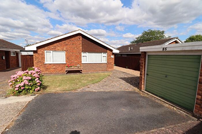 2 Bedroom Detached Bungalow For Sale In Windmill Hill Drive, Bletchley Milton Keynes, MK3