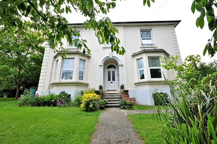 2 Bedroom Flat To Rent In The Causeway, CM6