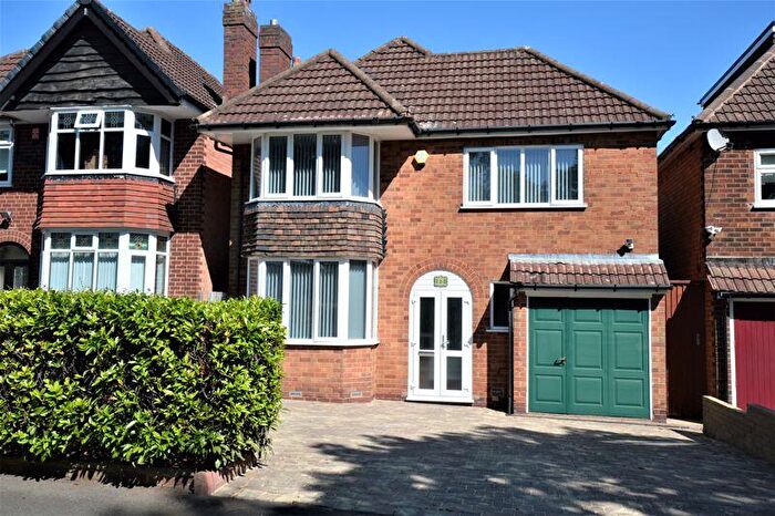 3 Bedroom Detached House To Rent In Brook Lane, Kings Heath, B13