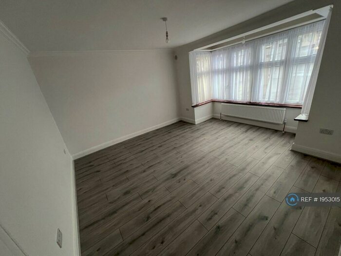 5 Bedroom Semi-Detached House To Rent In Preston Road, Wembley, HA9