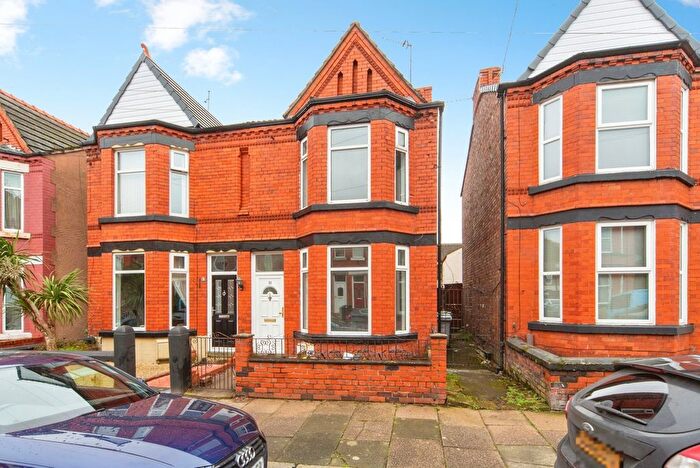 3 Bedroom Semi Detached House For Sale In St. Georges Avenue, Birkenhead, Merseyside, CH42