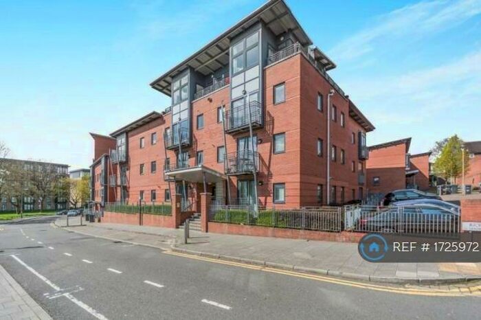 2 Bedroom Flat To Rent In Rickman Drive, Birmingham, B15