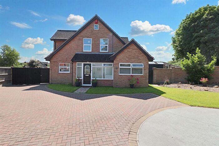 4 Bedroom Detached House For Sale In Colville Road, Lowestoft, NR33