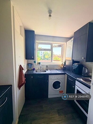 1 Bedroom Flat To Rent In Woolborough Road, Crawley, RH10