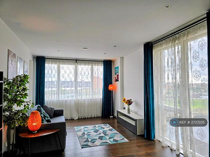 2 Bedroom Flat To Rent In Morton Apartments, London, E16