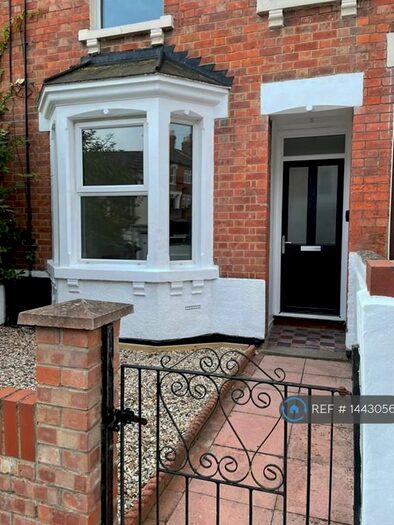 3 Bedroom Terraced House To Rent In Stafford Street, Swindon, SN1