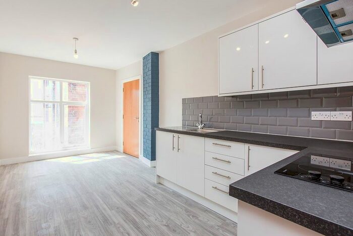 1 Bedroom Flat To Rent In Brown Street, Congleton, Cheshire, CW12