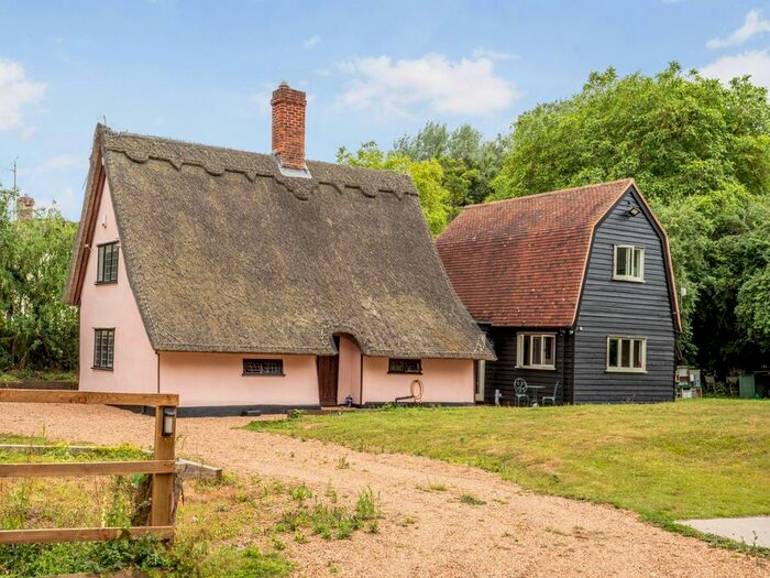 4 Bedroom Detached House For Sale In Brick Kiln Green, Braintree, CM7