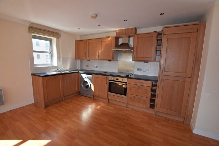 2 Bedroom Flat To Rent In Rotary Way, Essex, CO3