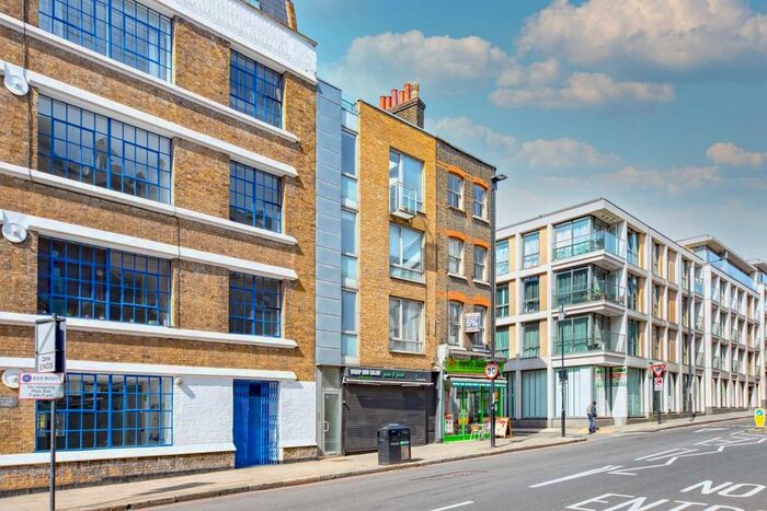 Studio To Rent In Goswell Road, London, EC1V