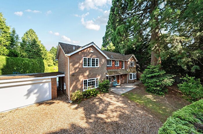 5 Bedroom Detached House For Sale In Woking, Surrey, GU22